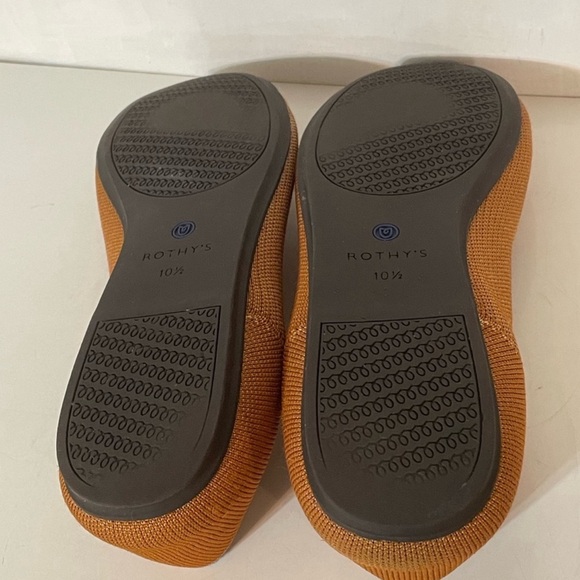 Rothys Flats - Picture 3 of 9